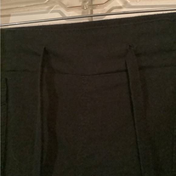 one 5 one Black Capris - Picture 4 of 8